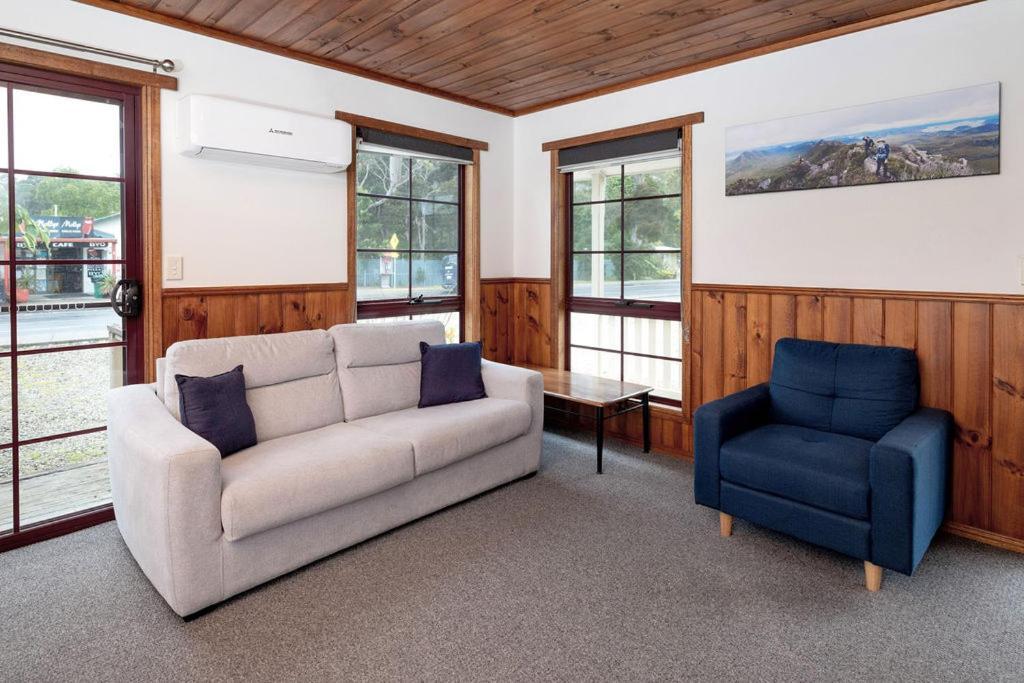 Kitty'S Cottages - Managed By Big4 Strahan Holiday Retreat المظهر الخارجي الصورة